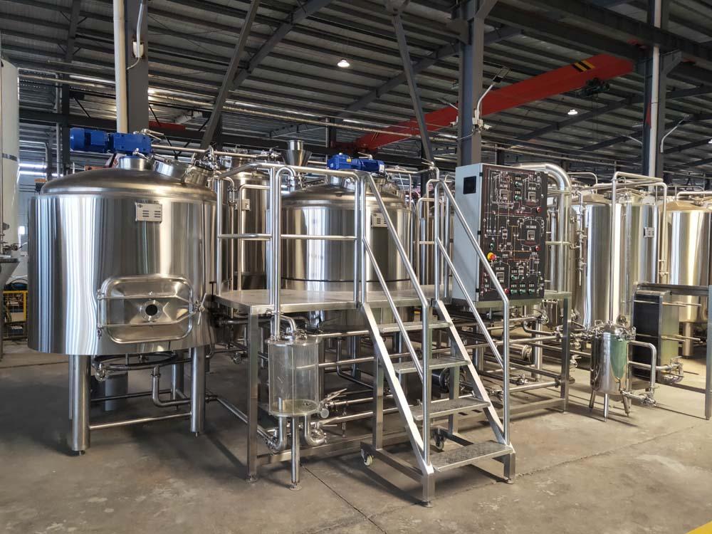 <b>18 HL Three Vessel Brewhouse </b>